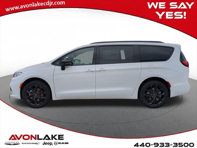 2026 Chrysler Pacifica PACIFICA LIMITED AWD