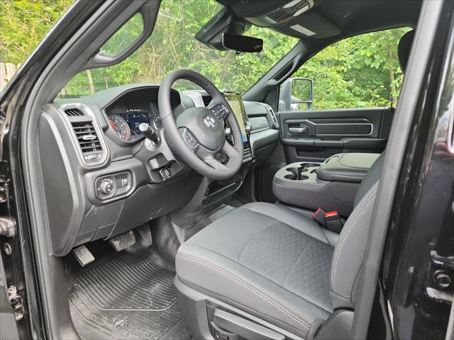 2026 RAM Ram 5500 Chassis Cab RAM 5500 BIG HORN CHASSIS CREW CAB 4X4 84 CA 2026 RAM Ram 5500 Chassis Cab RAM 5500 BIG HORN CHASSIS CREW CAB 4X4 84 CA