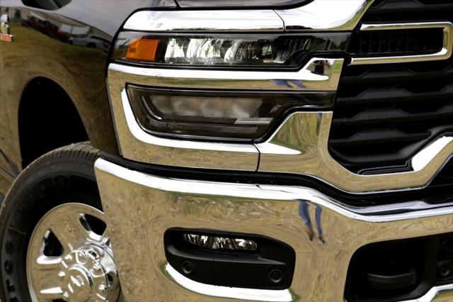 2026 RAM Ram 2500 RAM 2500 TRADESMAN CREW CAB 4X4 8 BOX