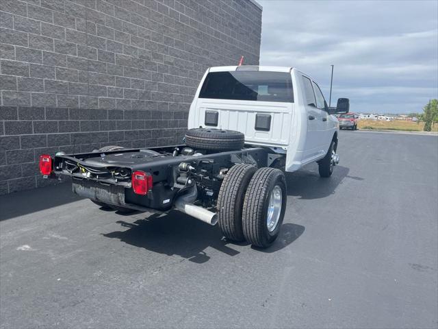 2026 RAM Ram 3500 Chassis Cab RAM 3500 TRADESMAN CREW CAB CHASSIS 4X4 60 CA 2026 RAM Ram 3500 Chassis Cab RAM 3500 TRADESMAN CREW CAB CHASSIS 4X4 60 CA