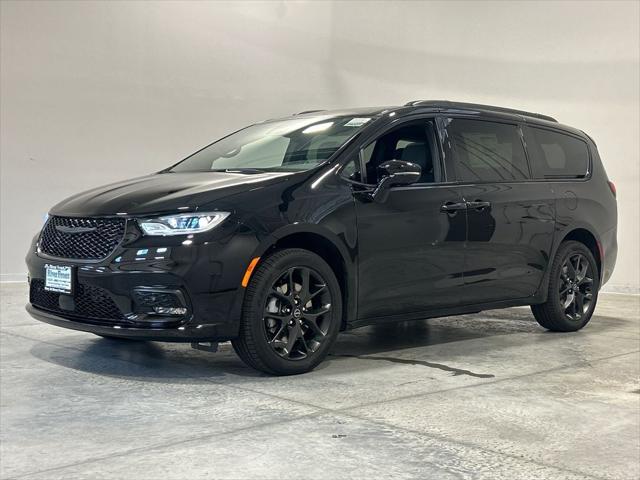 2026 Chrysler Pacifica PACIFICA LIMITED AWD
