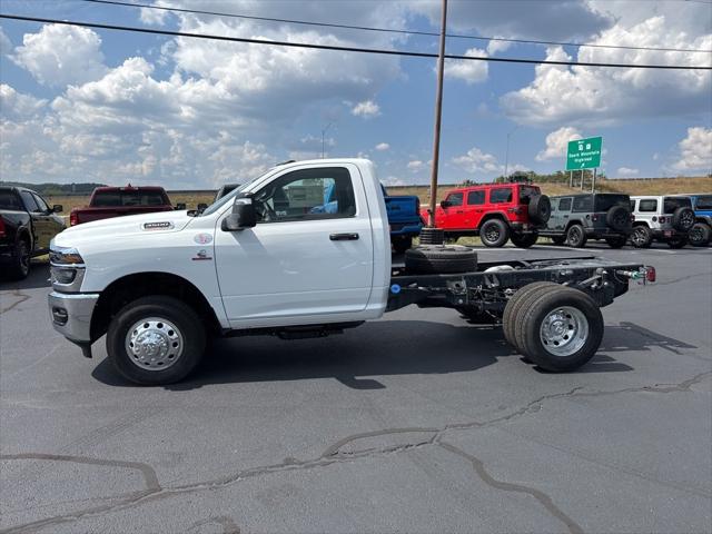 2026 RAM Ram 3500 Chassis Cab RAM 3500 TRADESMAN CHASSIS REGULAR CAB 4X4 60 CA 2026 RAM Ram 3500 Chassis Cab RAM 3500 TRADESMAN CHASSIS REGULAR CAB 4X4 60 CA