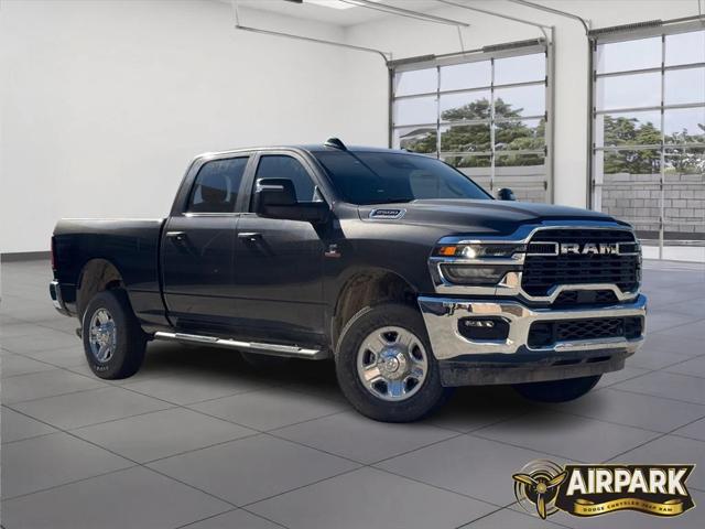 2026 RAM Ram 2500 RAM 2500 TRADESMAN CREW CAB 4X4 64 BOX