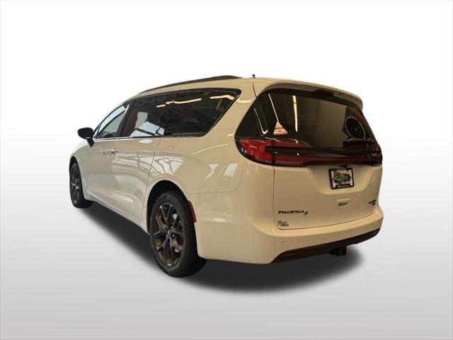 2026 Chrysler Pacifica PACIFICA LIMITED AWD