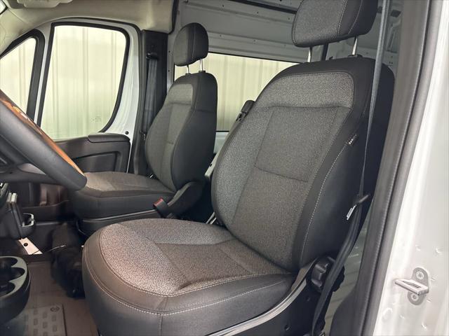 2026 Ram ProMaster Cargo Van Tradesman High Roof 136" WB w/Pass Seat