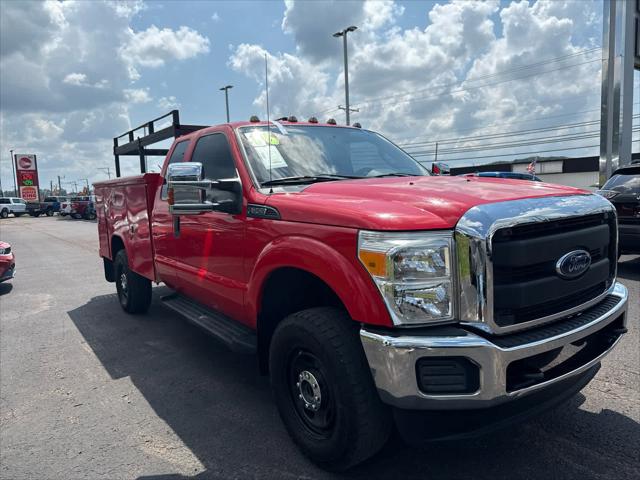 2016 Ford F-350 Chassis XL