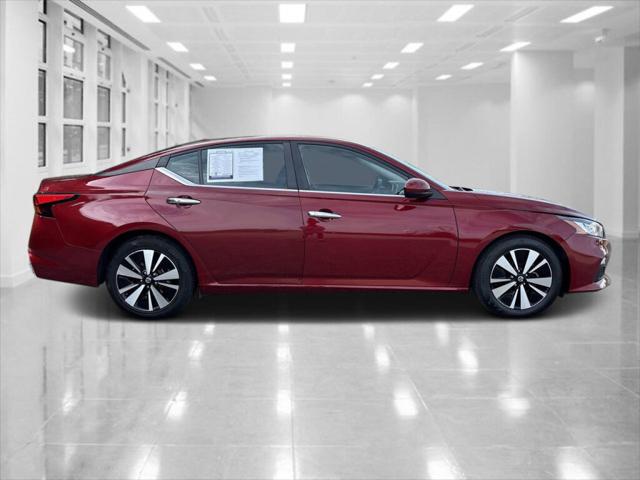 2022 Nissan Altima SV FWD