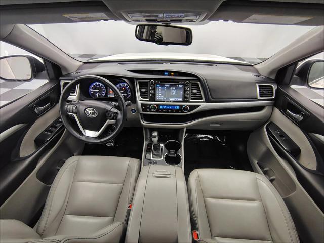 2016 Toyota Highlander XLE V6