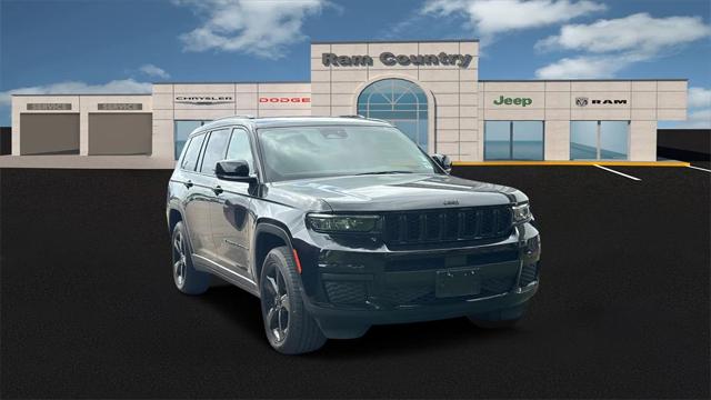 2023 Jeep Grand Cherokee L Altitude 4x2