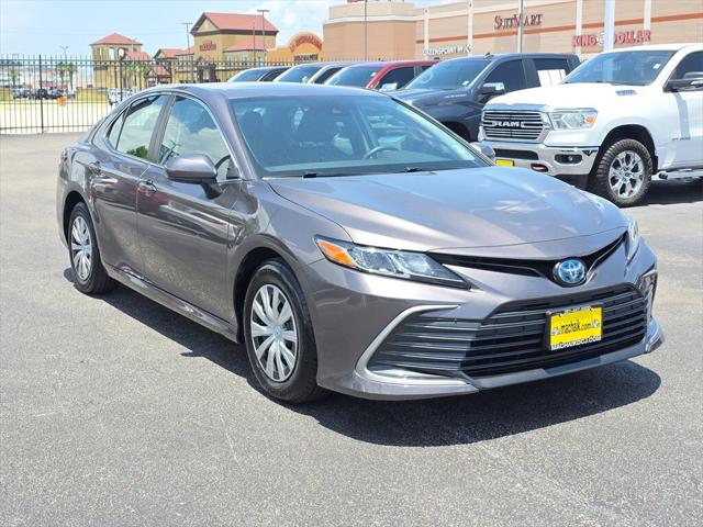 2022 Toyota Camry LE Hybrid