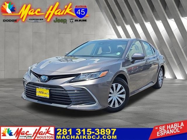 2022 Toyota Camry LE Hybrid