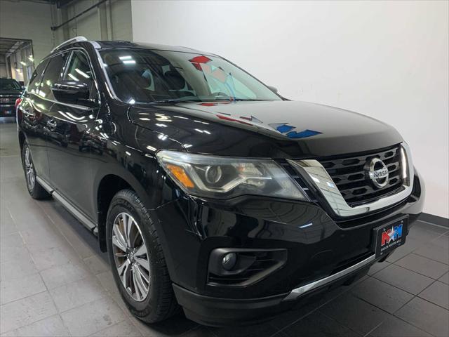 2017 Nissan Pathfinder SV