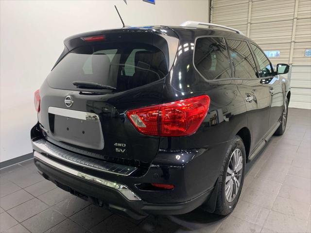 2017 Nissan Pathfinder SV