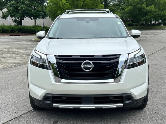 2024 Nissan Pathfinder Platinum FWD