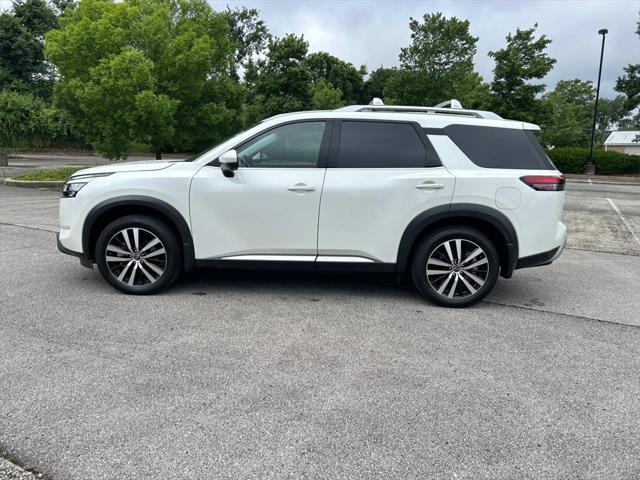2024 Nissan Pathfinder Platinum FWD