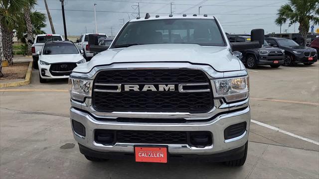 2022 RAM 2500 Tradesman Crew Cab 4x4 64 Box