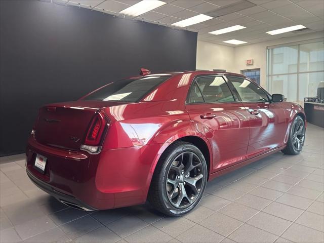 2022 Chrysler 300 S 2022 Chrysler 300 S