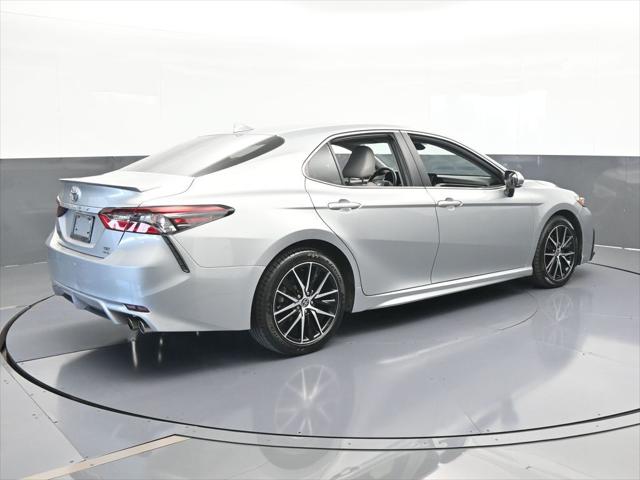 2021 Toyota Camry SE AWD