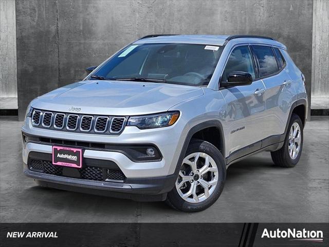 2025 Jeep Compass COMPASS LATITUDE 4X4