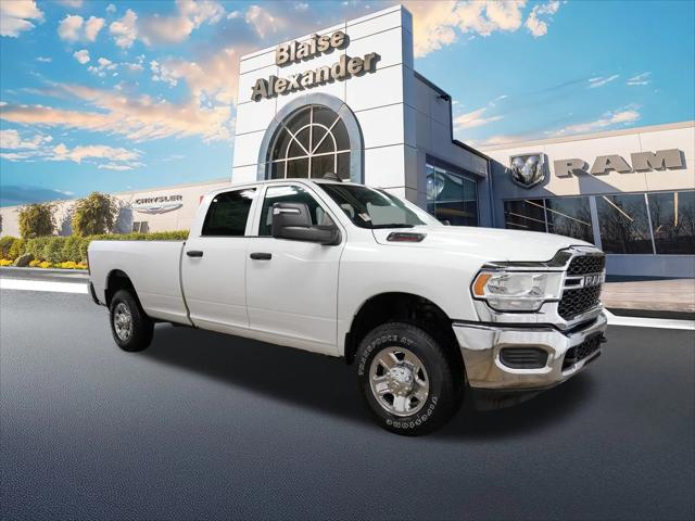2023 RAM 2500 Tradesman Crew Cab 4x4 8 Box