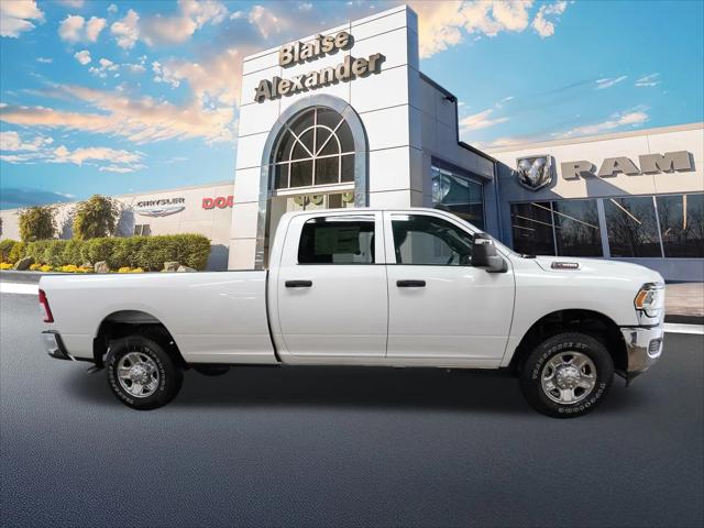 2023 RAM 2500 Tradesman Crew Cab 4x4 8 Box