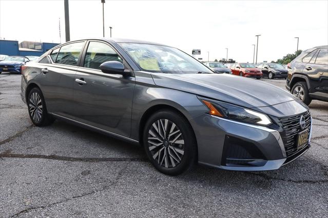 2023 Nissan Altima SV FWD