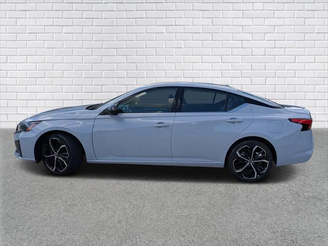 2023 Nissan Altima SR FWD