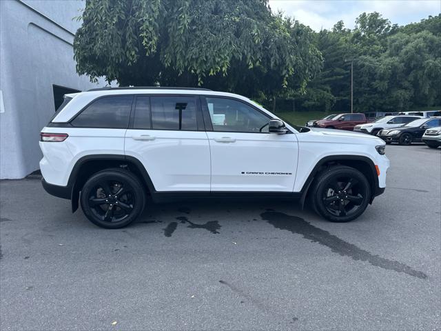 2023 Jeep Grand Cherokee Altitude 4x4