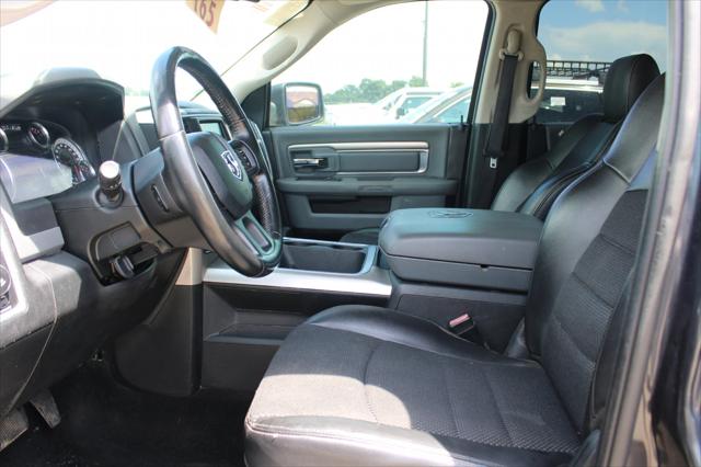 2017 RAM 1500 Lone Star Silver Crew Cab 4x4 57 Box