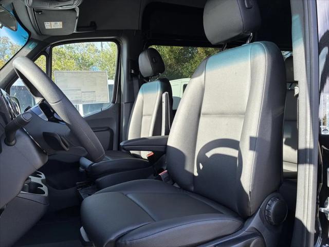 2025 Mercedes-Benz Sprinter 2500 Standard Roof 4-Cyl Diesel HO