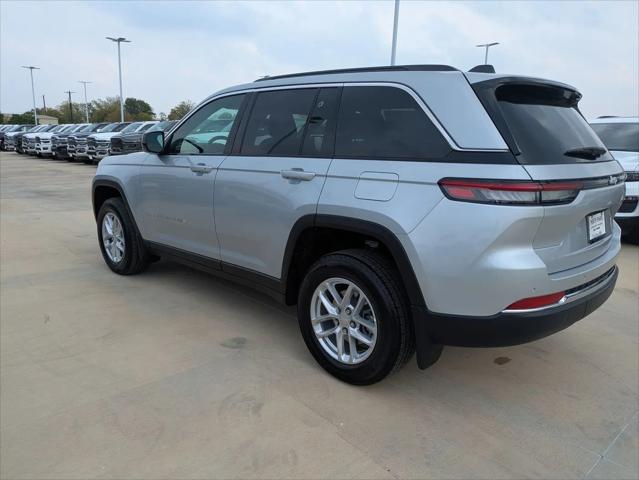 2025 Jeep Grand Cherokee Laredo X 4x2
