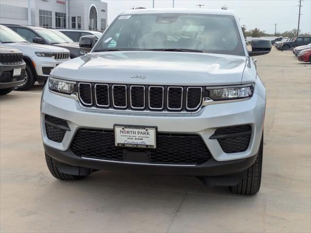 2025 Jeep Grand Cherokee Laredo X 4x2