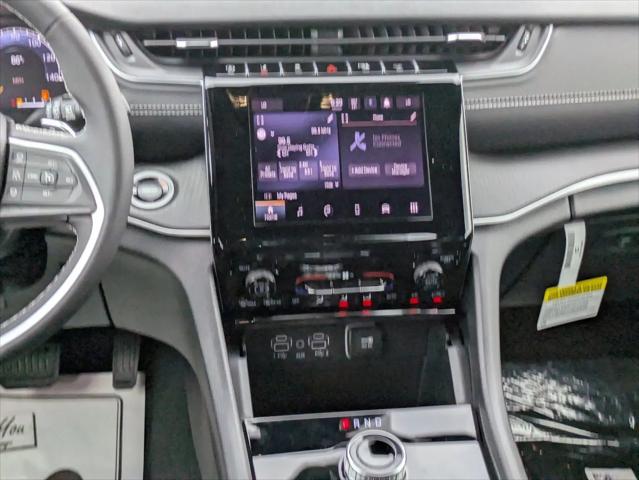 2025 Jeep Grand Cherokee Laredo X 4x2