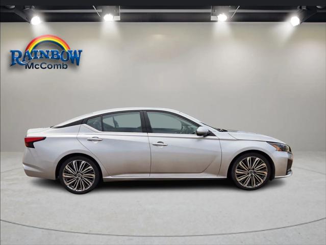 2023 Nissan Altima SL FWD