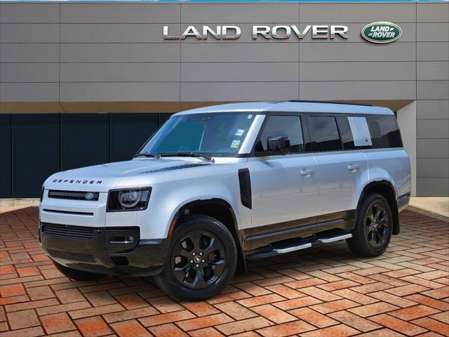 2024 Land Rover Defender 130 P400 X-Dynamic SE
