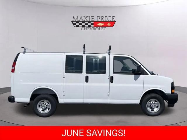 2025 Chevrolet Express Cargo Van RWD 2500 Regular Wheelbase WT