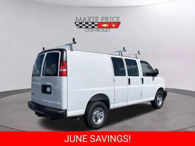 2025 Chevrolet Express Cargo Van RWD 2500 Regular Wheelbase WT
