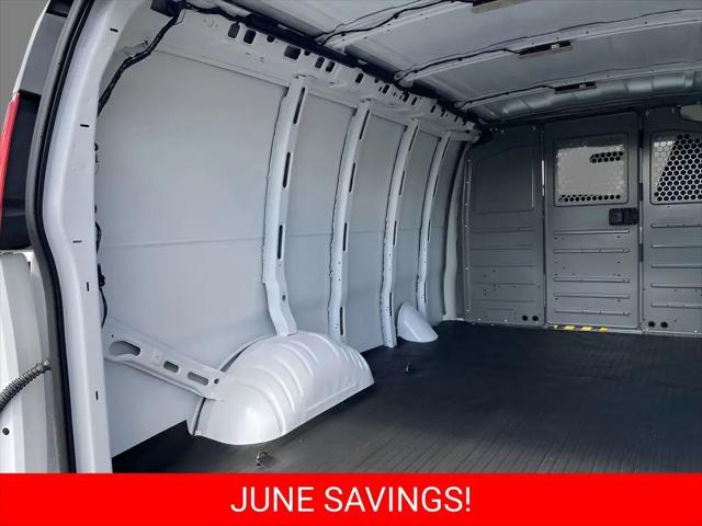 2025 Chevrolet Express Cargo Van RWD 2500 Regular Wheelbase WT