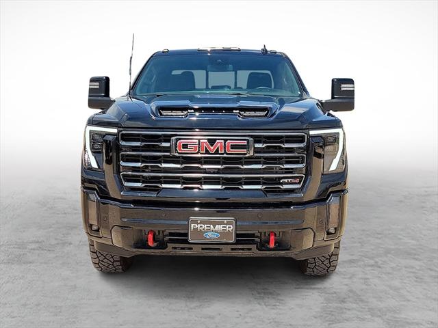 2024 GMC Sierra 2500HD 4WD Crew Cab Standard Bed AT4