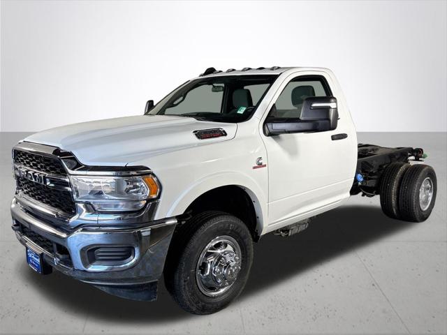 2024 RAM Ram 3500 Chassis Cab RAM 3500 TRADESMAN CHASSIS REGULAR CAB 4X4 60 CA 2024 RAM Ram 3500 Chassis Cab RAM 3500 TRADESMAN CHASSIS REGULAR CAB 4X4 60 CA