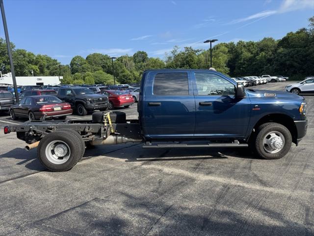 2023 RAM 3500 Chassis Tradesman/SLT/Laramie/Limited