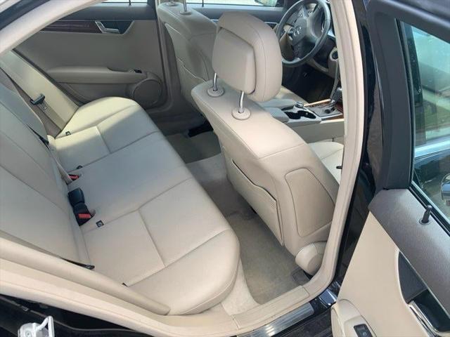 2010 Mercedes-Benz C 300 Sport