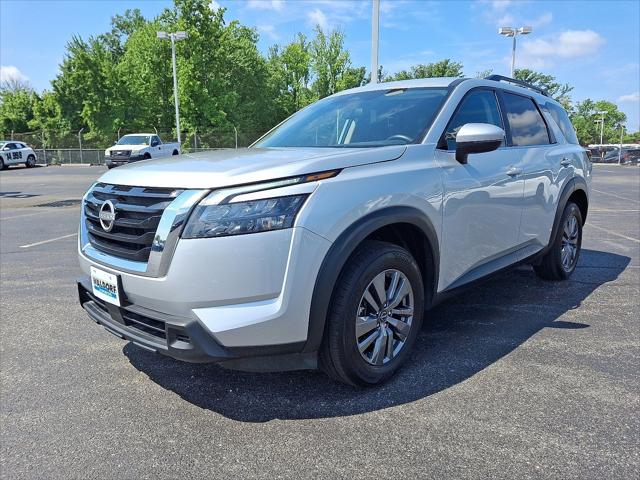 2025 Nissan Pathfinder SV 4WD