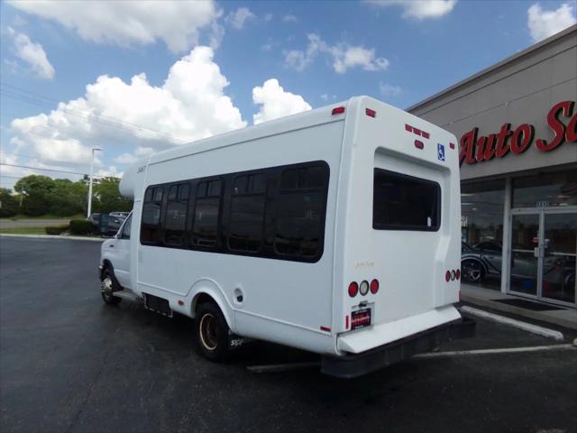 2011 Ford Econoline E-350
