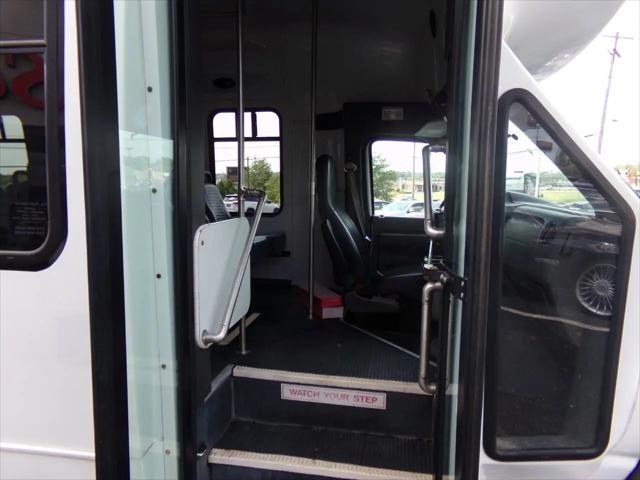 2011 Ford Econoline E-350