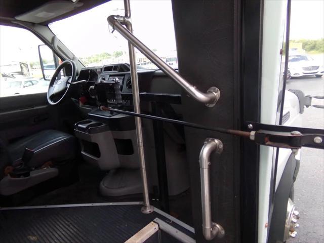 2011 Ford Econoline E-350
