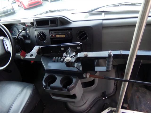 2011 Ford Econoline E-350