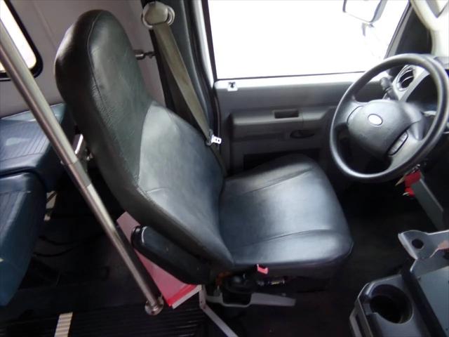 2011 Ford Econoline E-350