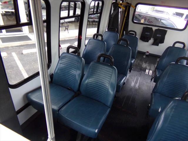 2011 Ford Econoline E-350