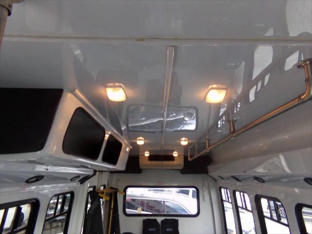 2011 Ford Econoline E-350